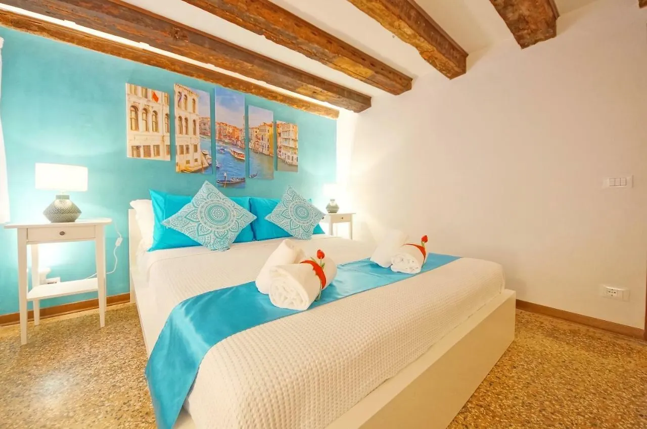 Calle Dei Fabbri San Marco Apartment Venice Italy