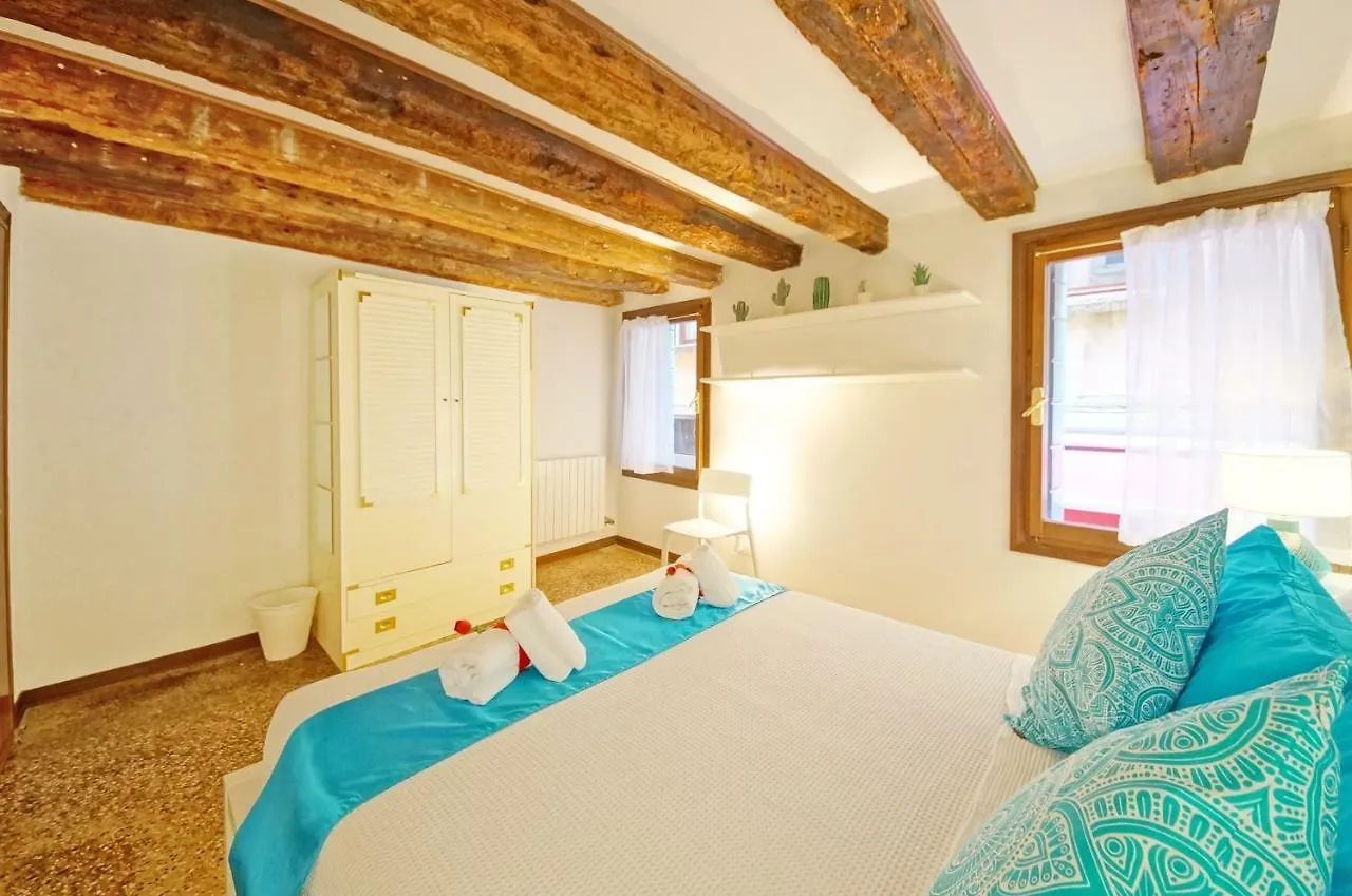 Calle Dei Fabbri San Marco Apartment Venice Italy